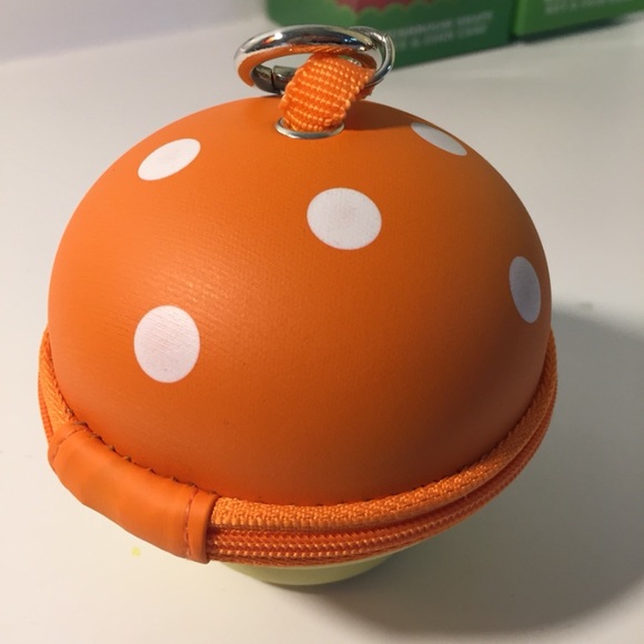 Bundle 3 /$15‼️! Mushroom coin key airpod holder - Picture 2 of 6